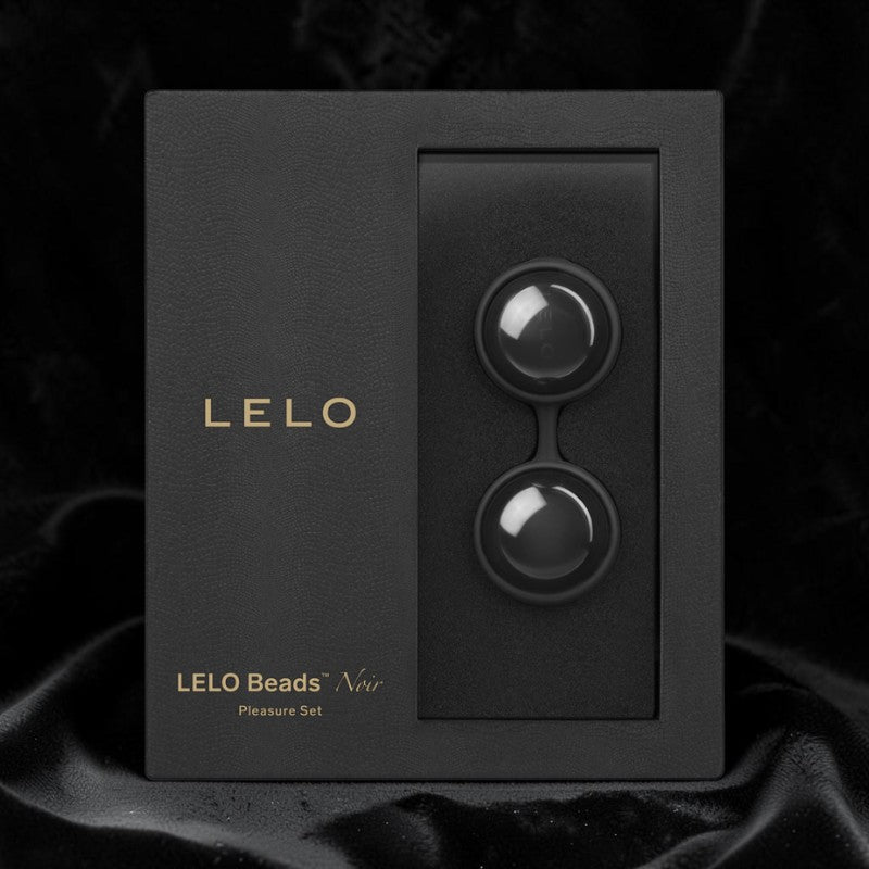 Set de bolas de Kegel negras LELO Beads Noir de PlayLoveToys en su elegante caja de presentación de lujo.