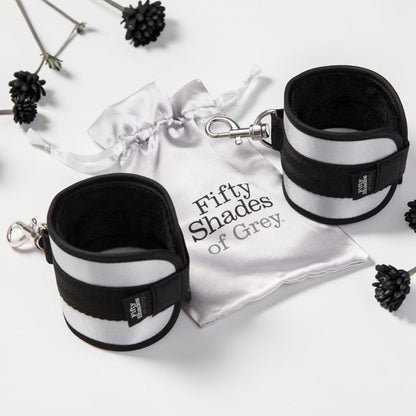 Fifty Shades of Grey Totally His - Soft Velcro Handcuffs