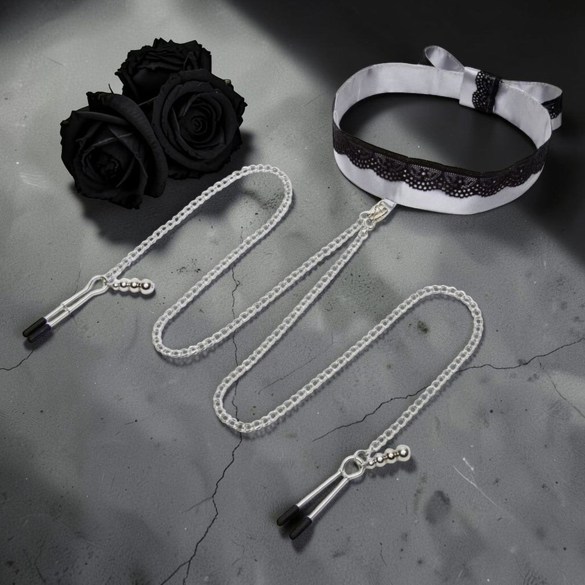 Fifty Shades of Grey Play Nice - Satin Collar With Lace Trim & Adjustable Nipple Clamps
