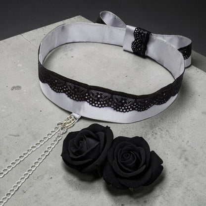 Fifty Shades of Grey Play Nice - Satin Collar With Lace Trim & Adjustable Nipple Clamps