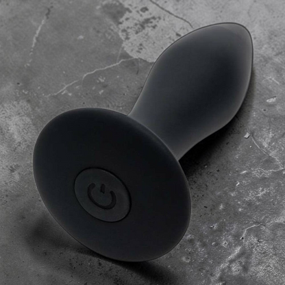 Butt plug vibrador de silicona negra Fifty Shades of Grey de PlayLoveToys con base de seguridad y botón de encendido