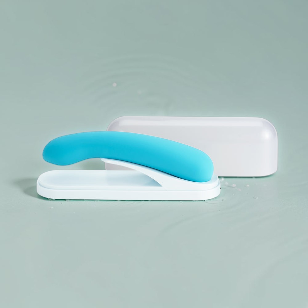 iroha TSUKI+ AONAMI - Vibrating & Vertical Movement G-Spot Vibrator