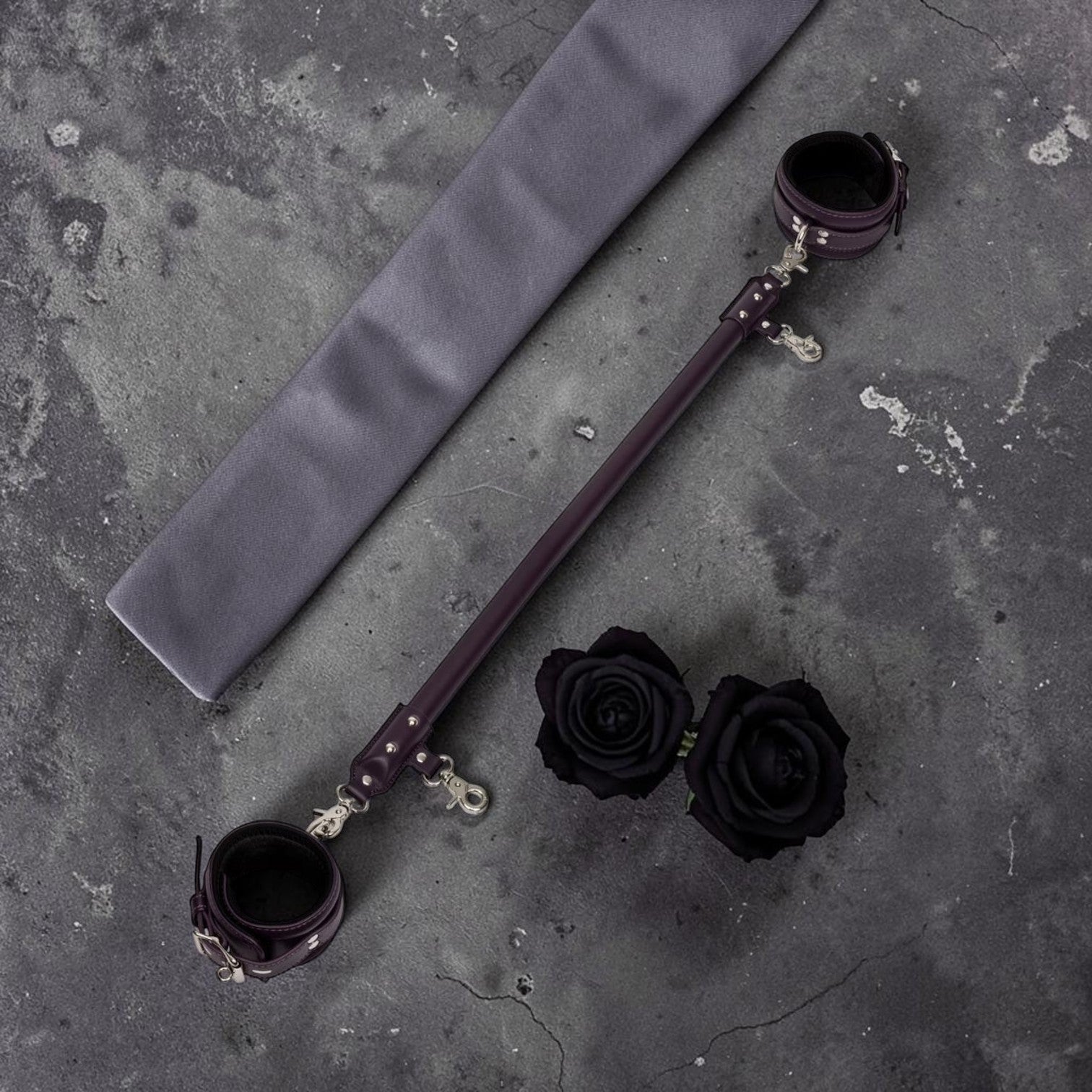Fifty Shades of Grey Entwined Passion Spreader Bar