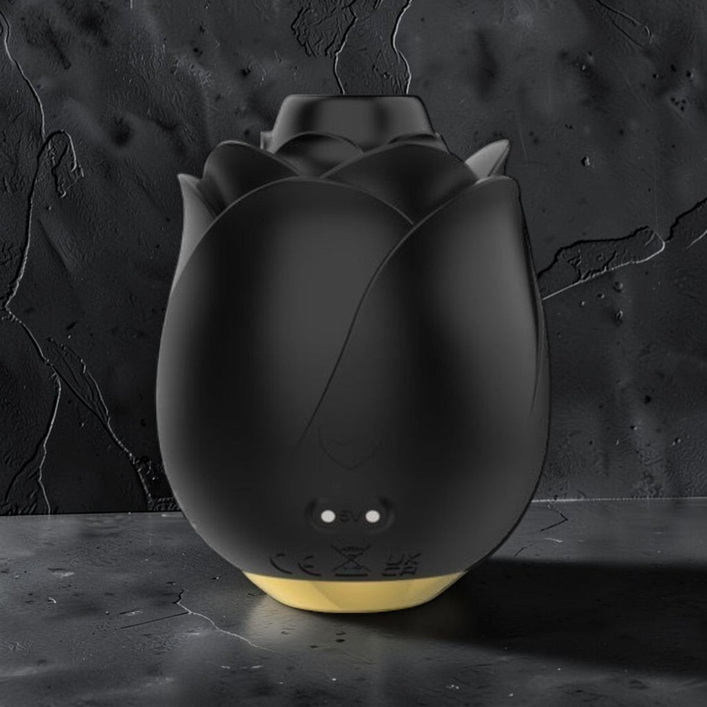 Fifty Shades of Grey Black Rose 2.0 - Clitoral Suction Stimulator