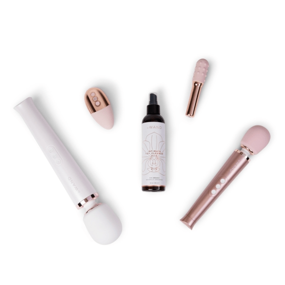 LE Wand - Le Wand Toy Cleaner Premium Formula for Effective and Gentle Toy Hygiene and Care - PlayLoveToys