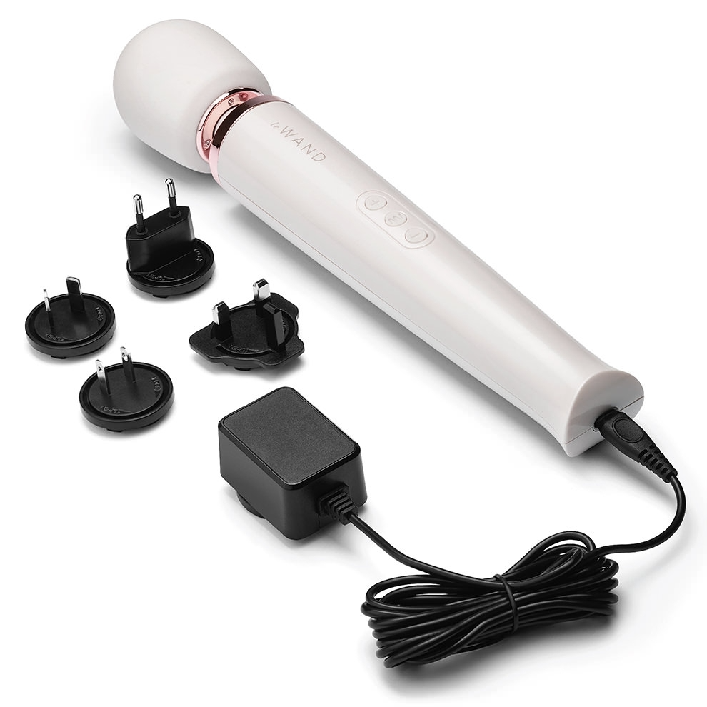 Le Wand Rechargeable Vibrating Massager - Award-Winning Wand